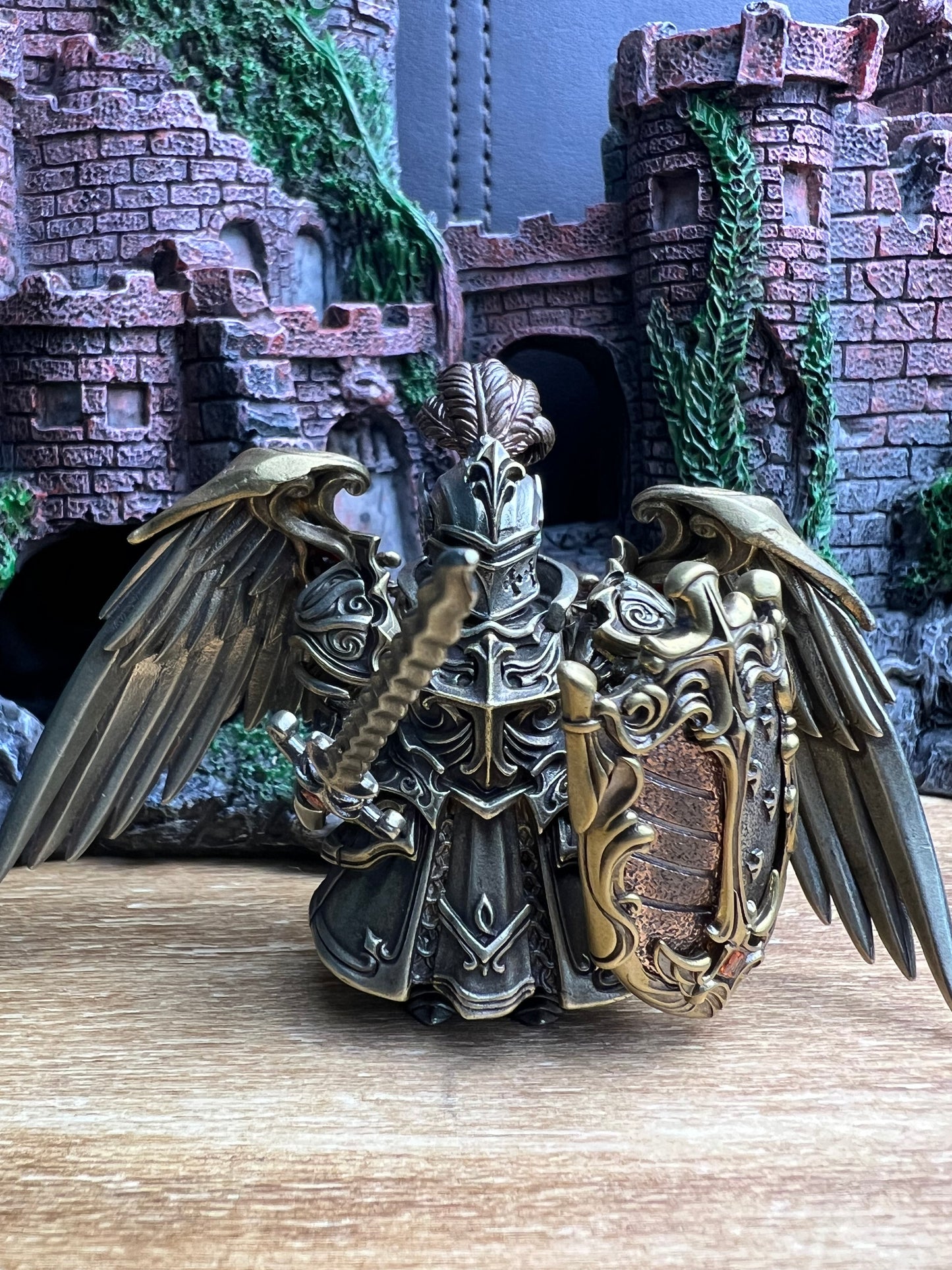 MagnetiKnights™ - The Winged Sentinel