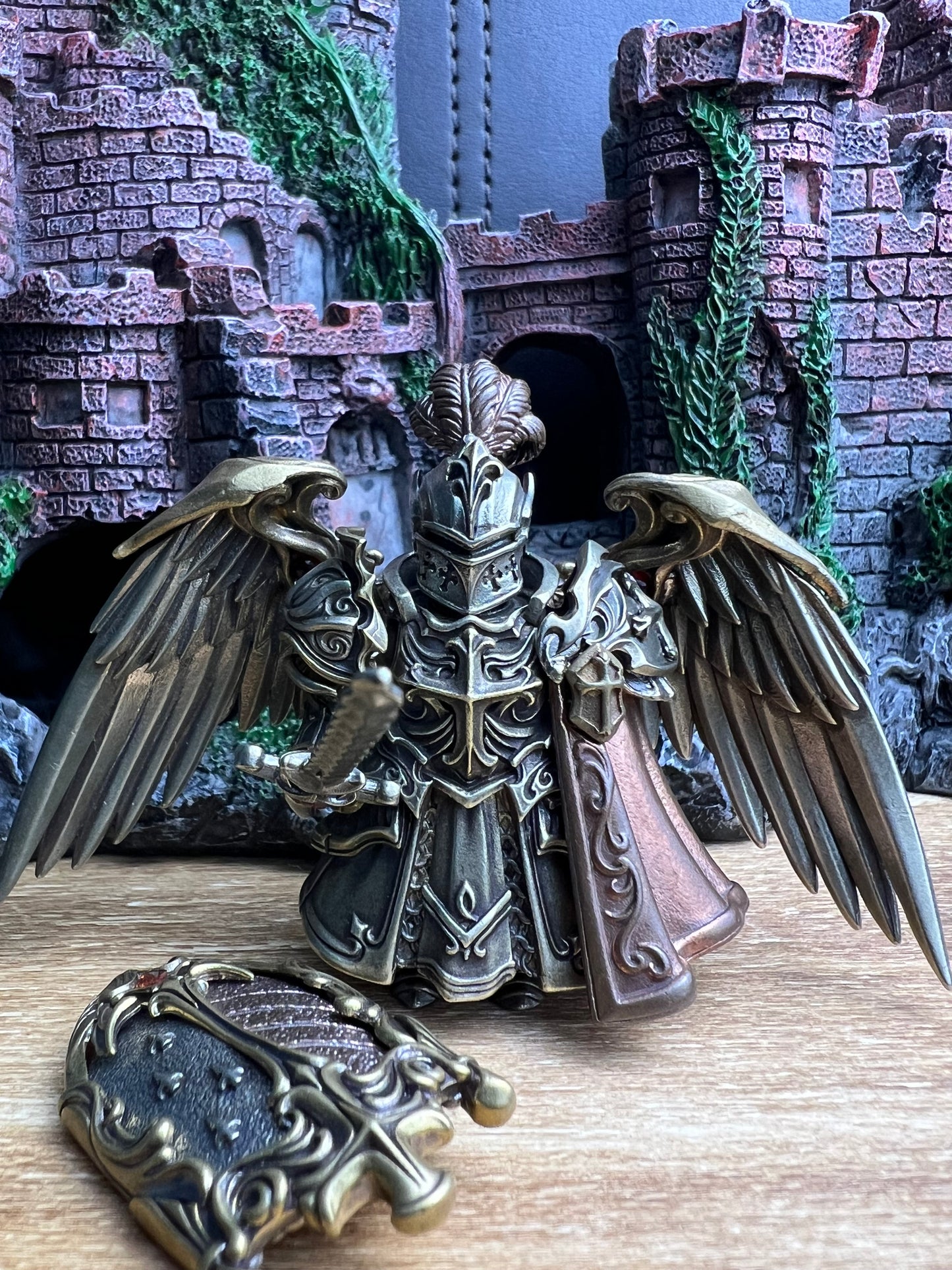 MagnetiKnights™ - The Winged Sentinel
